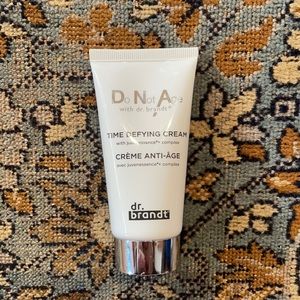 DR BRANDT DO NOT AGE (DNA) Time Defying Cream